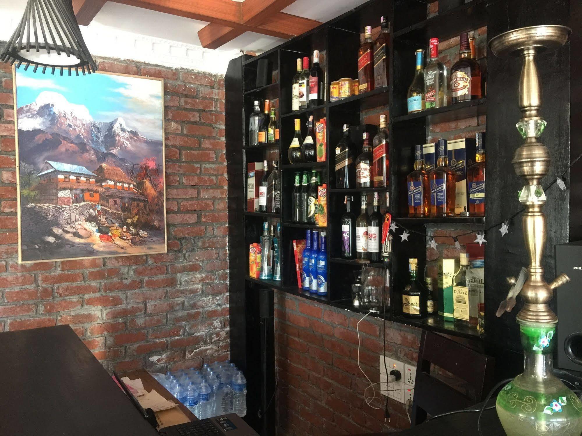 Hotel Glory Garden 포카라 외부 사진